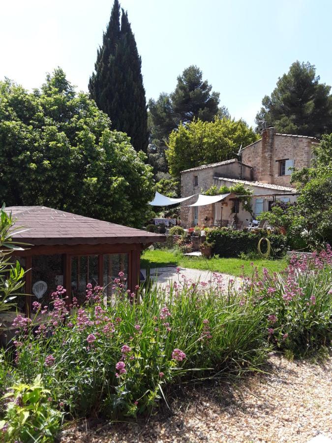 Le Paradis Vaugines Exterior photo