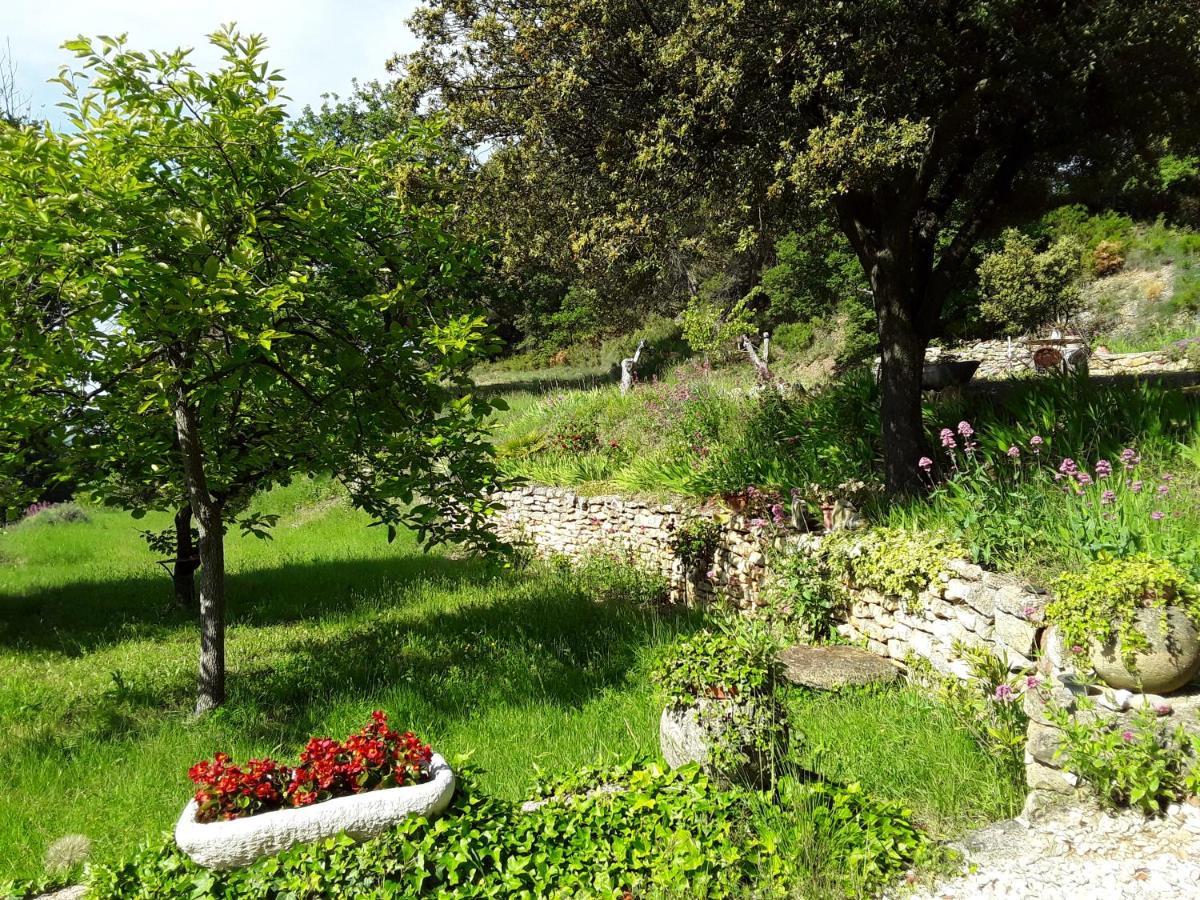 Le Paradis Vaugines Exterior photo